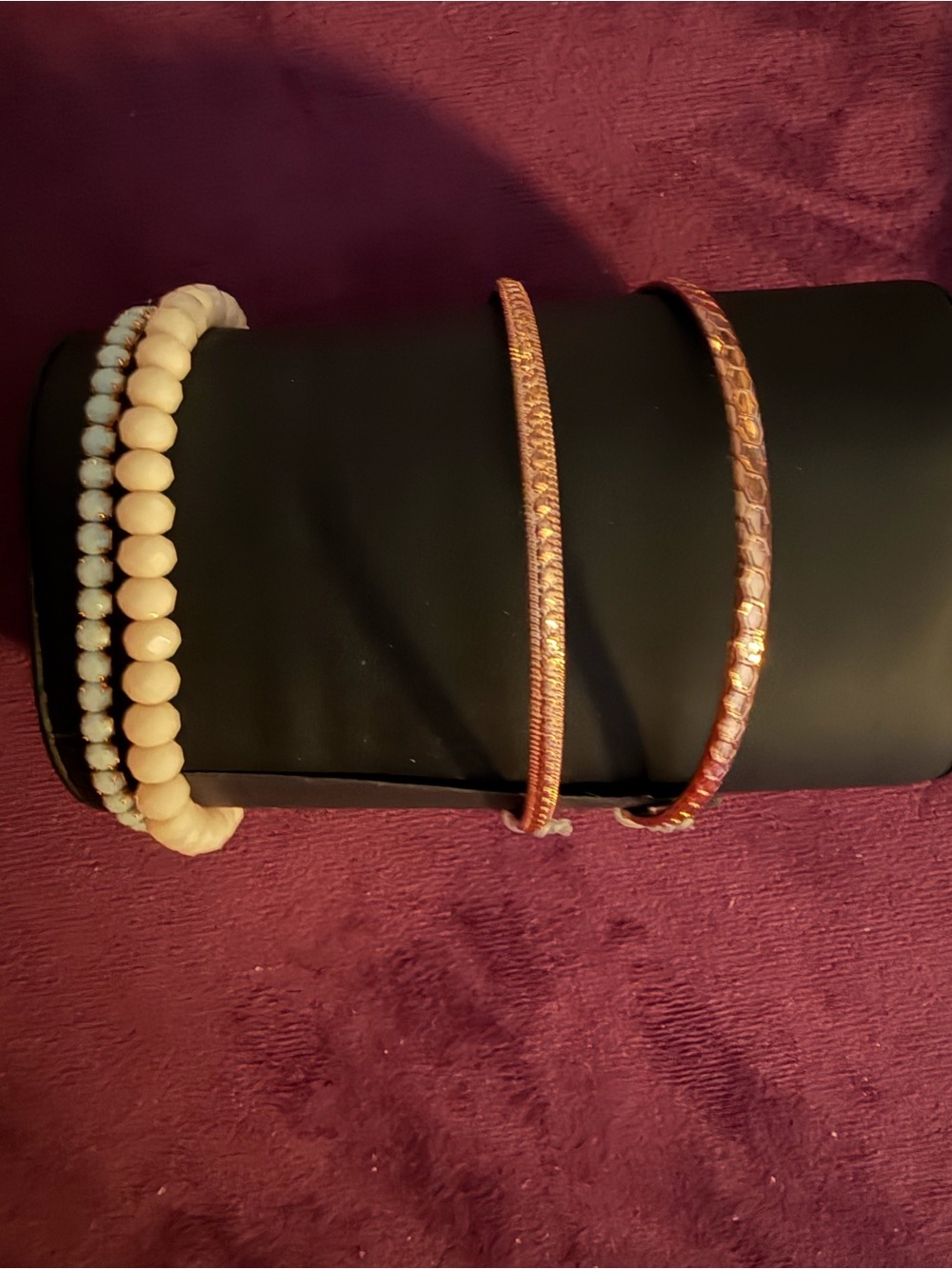 Fashion Jewelry  Beaded Stretch Bracelets Gold Bangles set of 4 NWOT